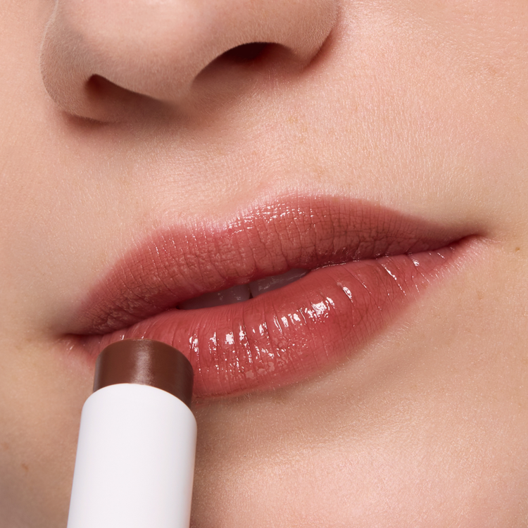 بالم لب براق اسنس JUICY BOMB Glossy Butter Balm 05
